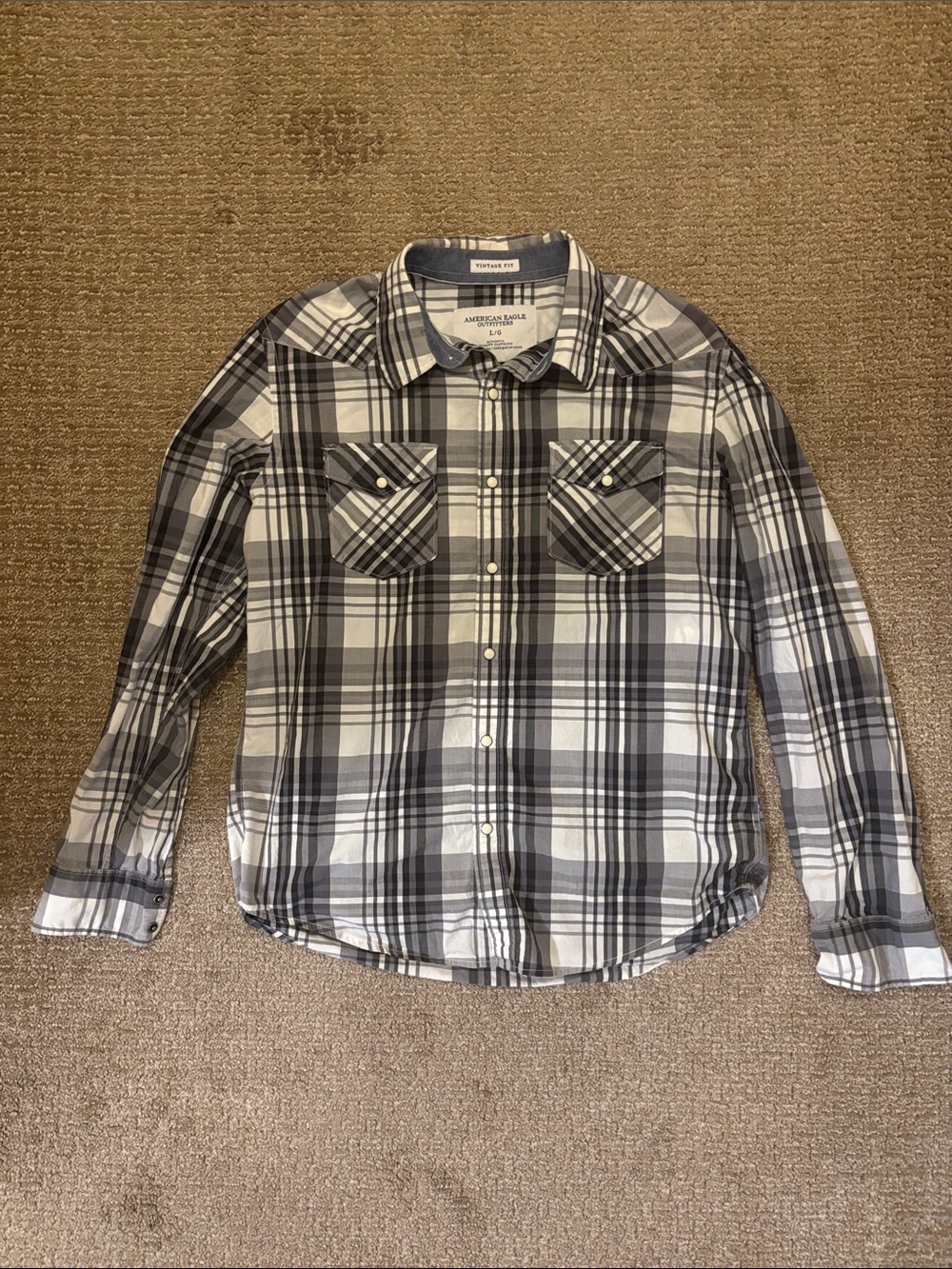 American Eagle Plaid Button Down Shirt Mens Large Gray Blue Vintage Fit Casual